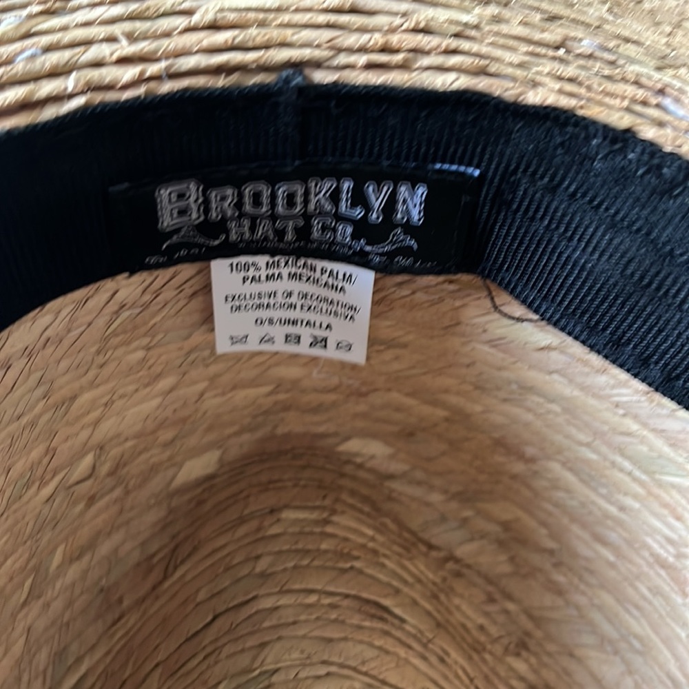 Brooklyn Hat Co. 100% Mexican Palm hat. Great condition. - Picture 4 of 4